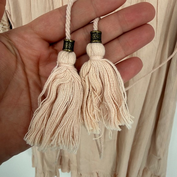 SHYANNE BLUSH PINK LACE TRIM BOHO MINI DRESS MEDIUM NWT - Picture 12 of 13